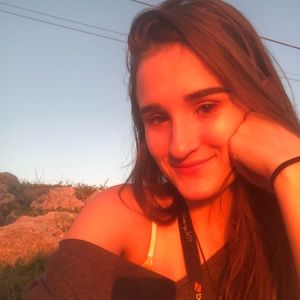 Meet your Posher, Dani